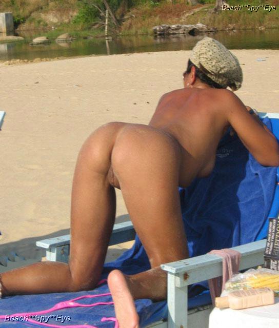 Nude Beaches Pics Nudist women's butts filmed on denude beach photography 5