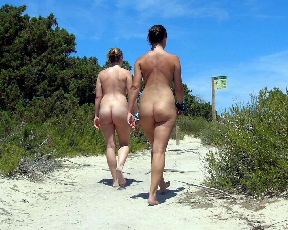 Nudist Photos  Pretty naturist females's legs, pubis, boobs,.. photography 5