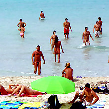  Nice nude ladies's tities, pussy, fanny, body, pubis, on plage so useful..