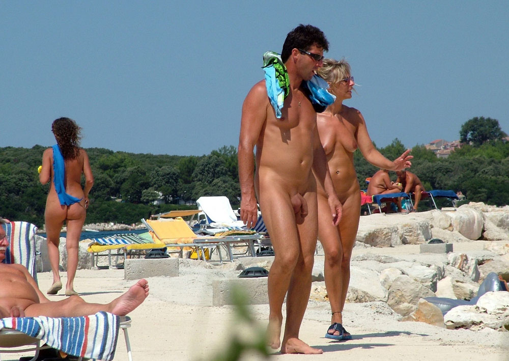 Nudist Photos Women and men nudists are so sexy that this is.. Image 3