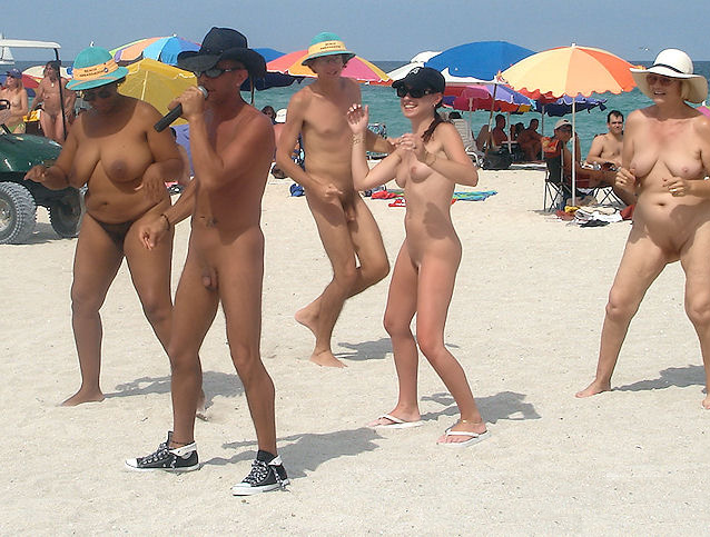 Nudist Photos  Tempting nudist maidens's legs, body, breasts,.. Image 3