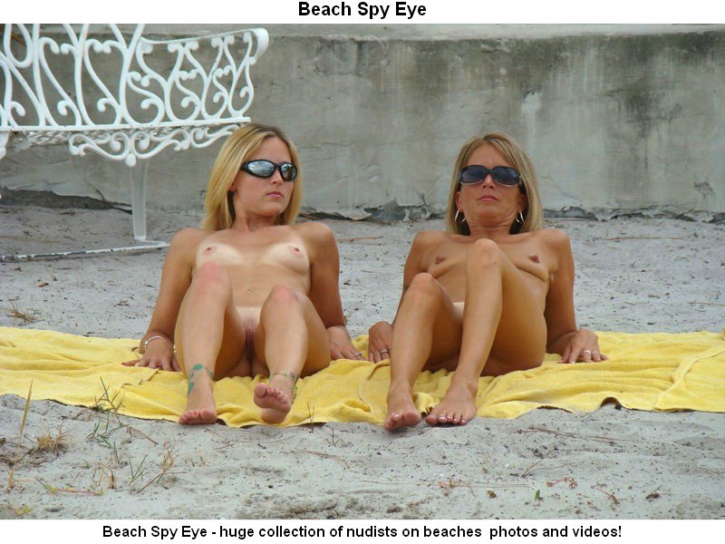 Nude Beaches Pics fkk photos - well-built blonds and brunet girls.. Scene 4
