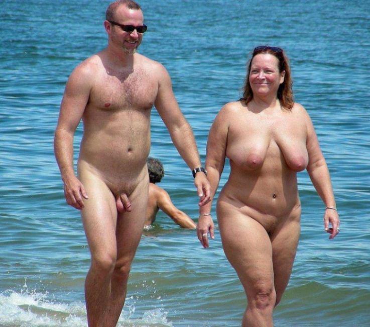 Barer Nudist Dreams Naked couples of naturist lovers in spy-eye focus Figure 7