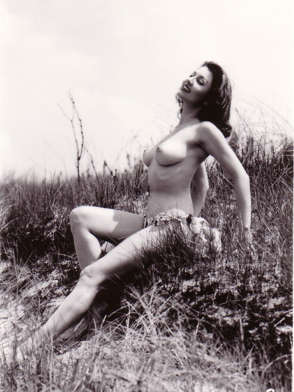 Vintage nudist  Retro good-looking nudist girls's faces,.. Image 3