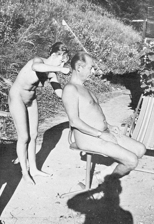Vintage nudist  Retro vintage good-looking nude ladies's pussy,.. Photo 1