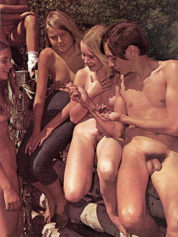 Vintage nudist  Vintage lovable naked wives's tits, legs,.. Image 3