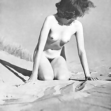  Retro vintage graceful nude damsels's tities,..