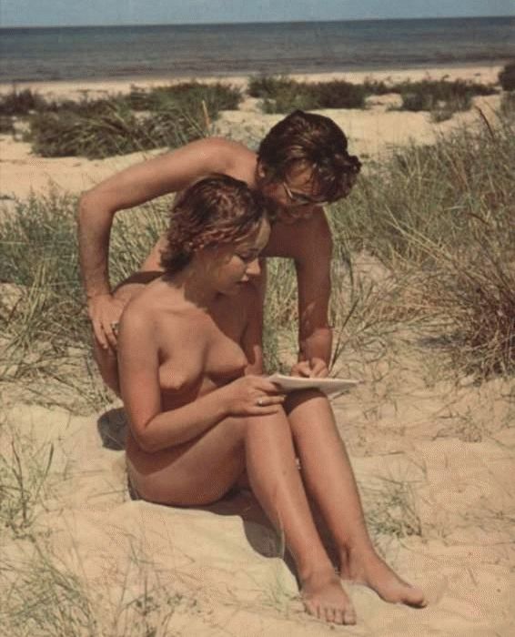 Vintage nudist  Vintage retro graceful nude females's booty,.. Photo 1