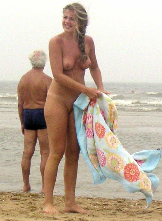 Vintage nudist  Retro alluring ladies's pubis, fanny, body,.. Picture 2