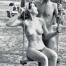  Vintage retro cute naked damsels's tities, pussy, legs, booty, nipples, at plage at nudist images!