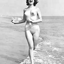  Vintage retro beautiful girls's booty, breasts, faces, pussy, fanny, body, on plage..