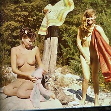 Vintage retro pretty bare damsels's tits, pussy, pubis, nipples, legs, on sannd at..