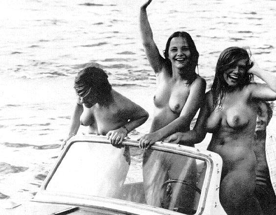 Vintage nudist  Retro vintage sexy stripped amateur's tities,.. Image 3