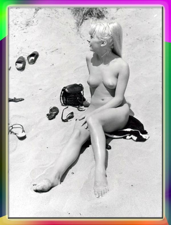 Vintage nudist  Vintage pretty damsels's booty, body, pussy,.. Image 8