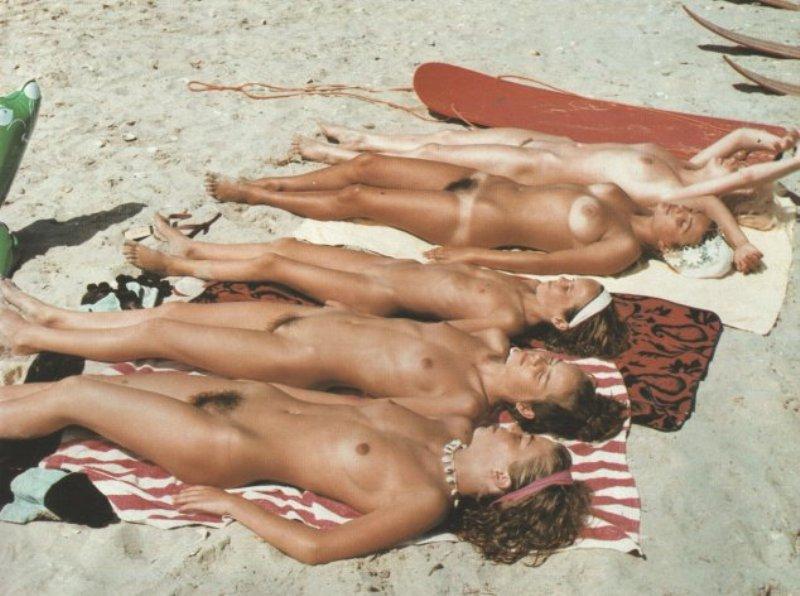 Vintage nudist  Vintage retro sexy stripped girls's body,.. Image 8