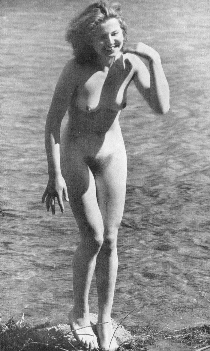 Vintage nudist  Vintage retro delightful nudist damsels's.. Picture 2