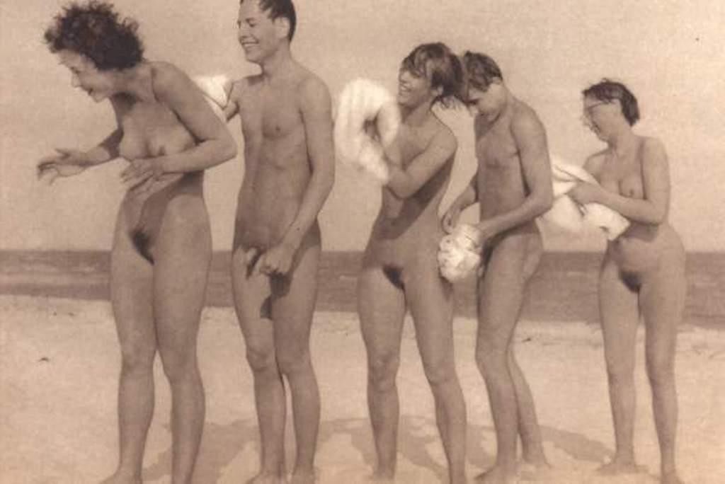 Vintage nudist  Retro delightful nude amateur's pussy, nipples,.. Picture 2