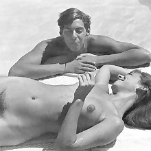  Vintage lovable females's faces, pubis, legs, pussy, boobs, body, on plage here you are