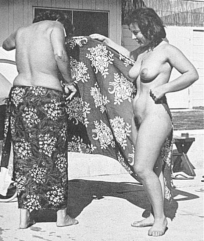 Vintage nudist  Retro vintage good-looking females's booty,.. Photo 1