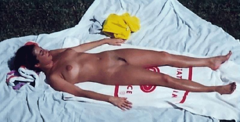 Vintage nudist  Vintage retro sexy bare damsels's pussy, body,.. Photo 1