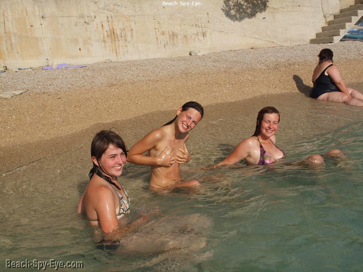 Nude Beaches Pics Nude on beaches - suntanned nudists teens shows.. Photo 1