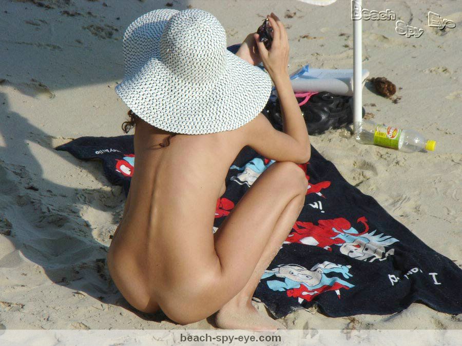 Nude Beaches Pics Unconcealed above beaches - Pretty unveil girl.. Image 3