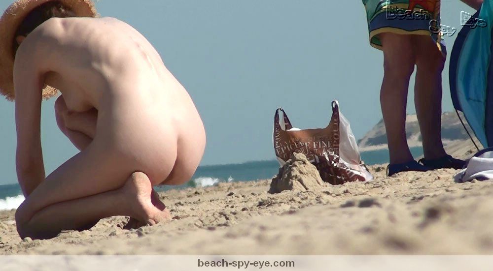 Nude Beaches Pics Lay bare above beaches - Spycam pics from nudist.. Photo 1