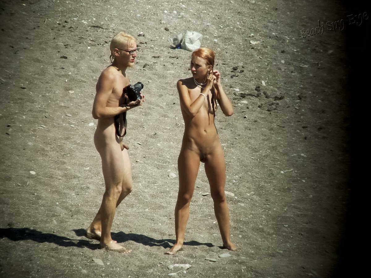 Nude Beaches Pics Mere above beaches - Spy above naturist girls.. Image 3