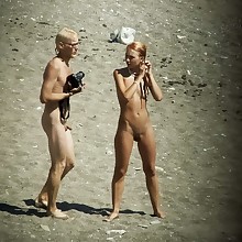 Mere above beaches - Spy above naturist girls..