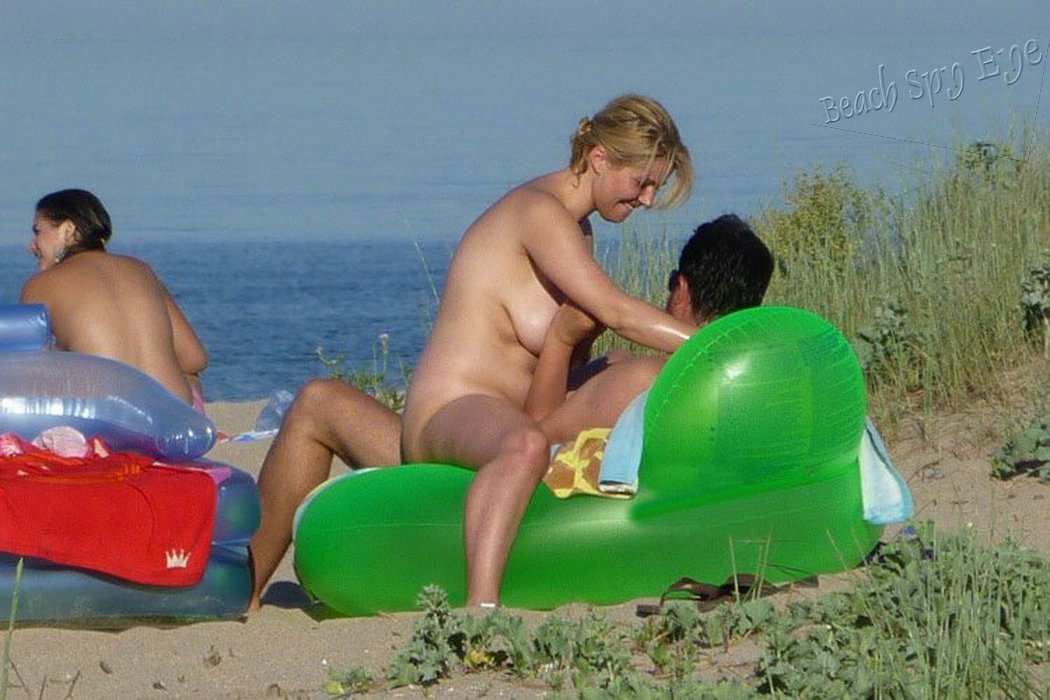 Nude Beaches Pics Nude first of all beaches - Nudists having sex.. Scene 4