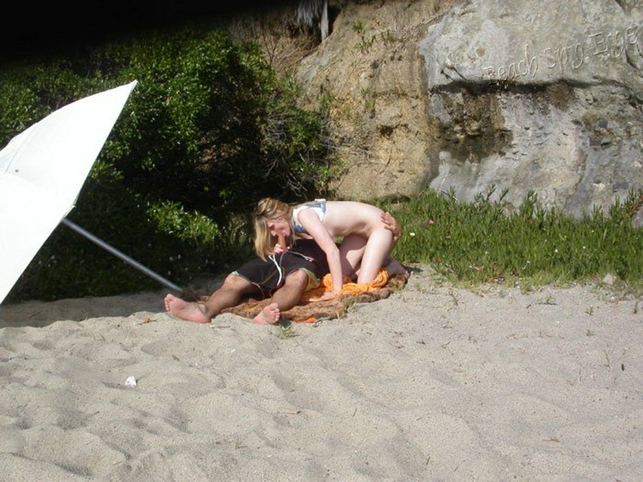 Nude Beaches Pics Nude first of all beaches - Nudists having sex.. View 6