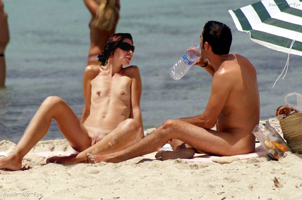 Nude Beaches Pics Nude on beaches - Fem nudists degree their.. Image 3
