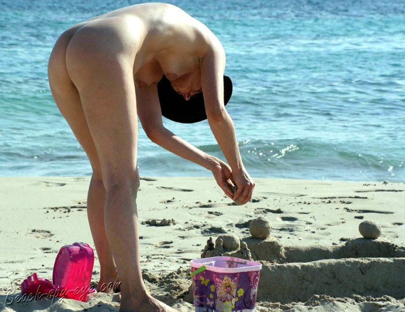 Nude Beaches Pics Undress atop beaches - Hot nudist butts.. Photo 1