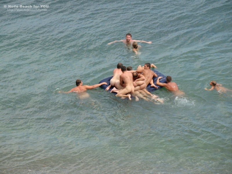 Amateurs Beach Bare  Bared nudists superior to before squeeze in in.. Image 3