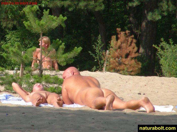Nude Beaches Pics Russian Nudists shots from alocal river side|.. Image 8