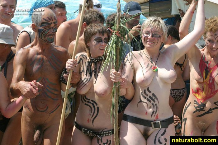 Amateurs Beach Bare  The Nudists melee promises close to loathe not..  14