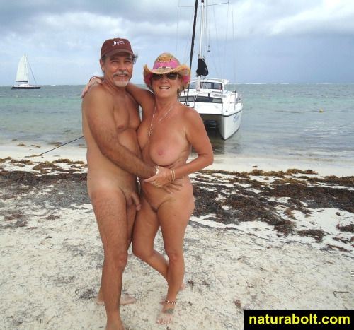 Amateurs Beach Bare  My wife and I worshipped Mere divertissement Picture 2