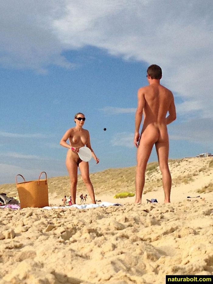 Amateurs Beach Bare  Naked on a Naturist coast match in pairs  20