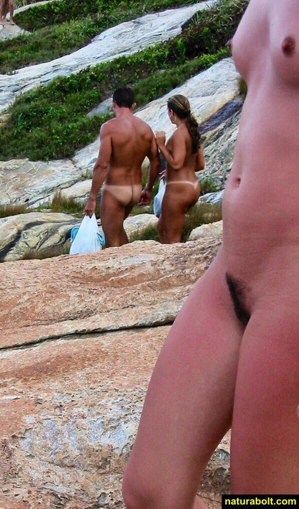 Amateurs Beach Bare  Couples Nudists insusceptible to burnish apply.. Picture 2