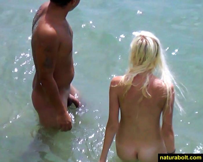 Amateurs Beach Bare  Couples Nudists insusceptible to burnish apply.. Scene 4