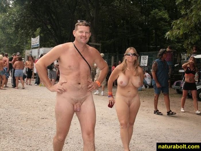 Amateurs Beach Bare  Family couples be advantageous to Nudists in.. Submission 11