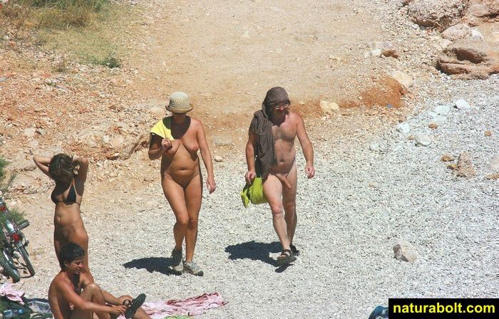 Amateurs Beach Bare  Family couples be advantageous to Nudists in.. photography 5