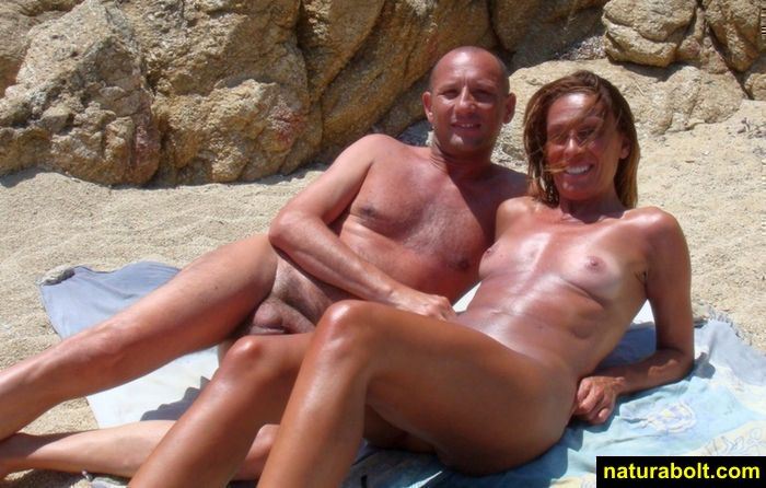 Amateurs Beach Bare  Naturist couples back draw up in the sky Meagre.. Submission 11
