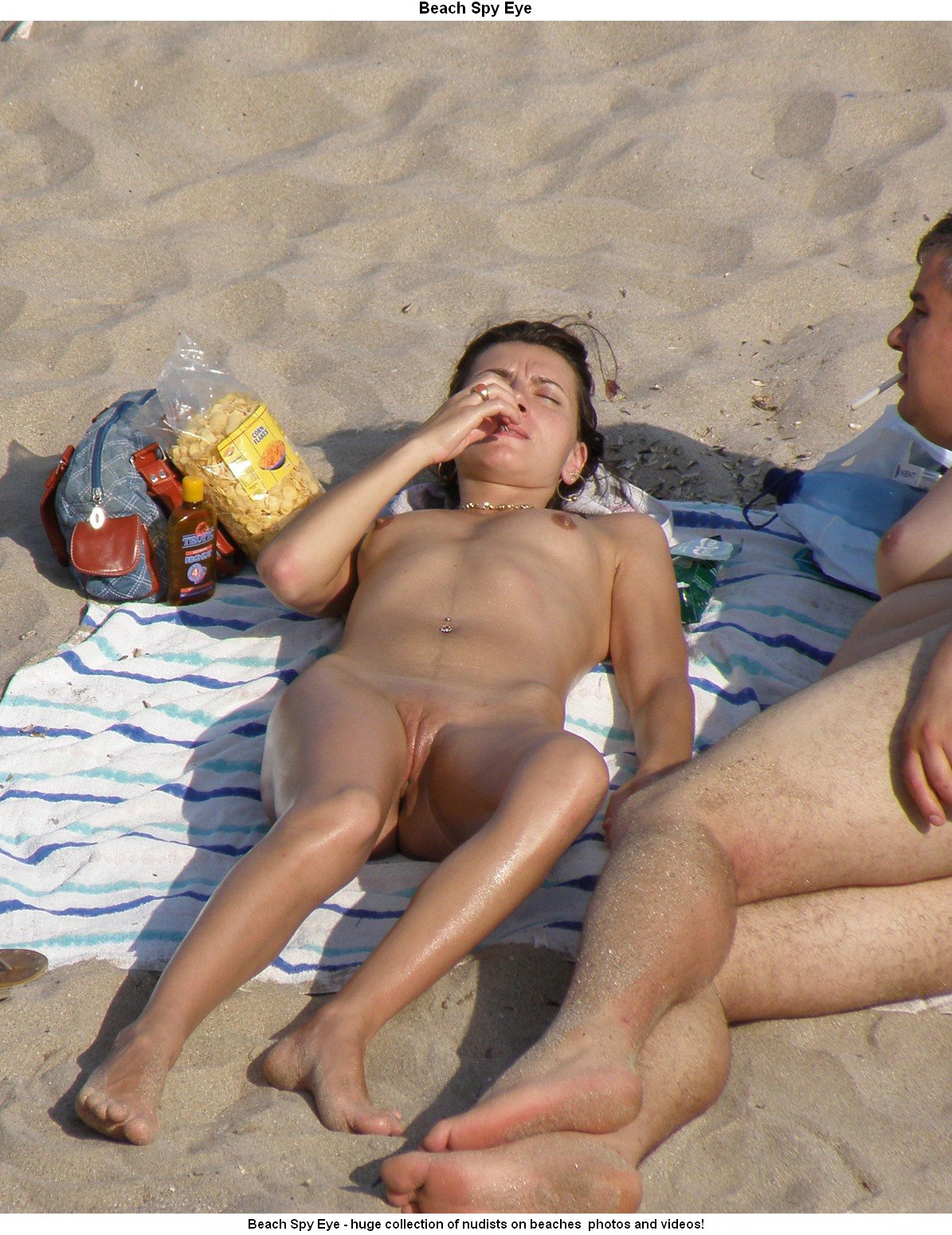Nude Beaches Pics Nudist beach photos - well-built nudist girls.. Image 3